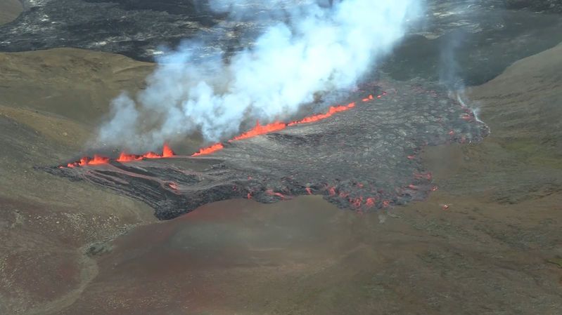 Na Islandu opět vybuchla sopka Fagradalsfjall, mezinárodní letiště to neohrožuje